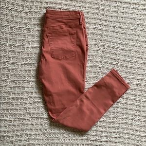 NWOT coral/peach high rise jeggings
